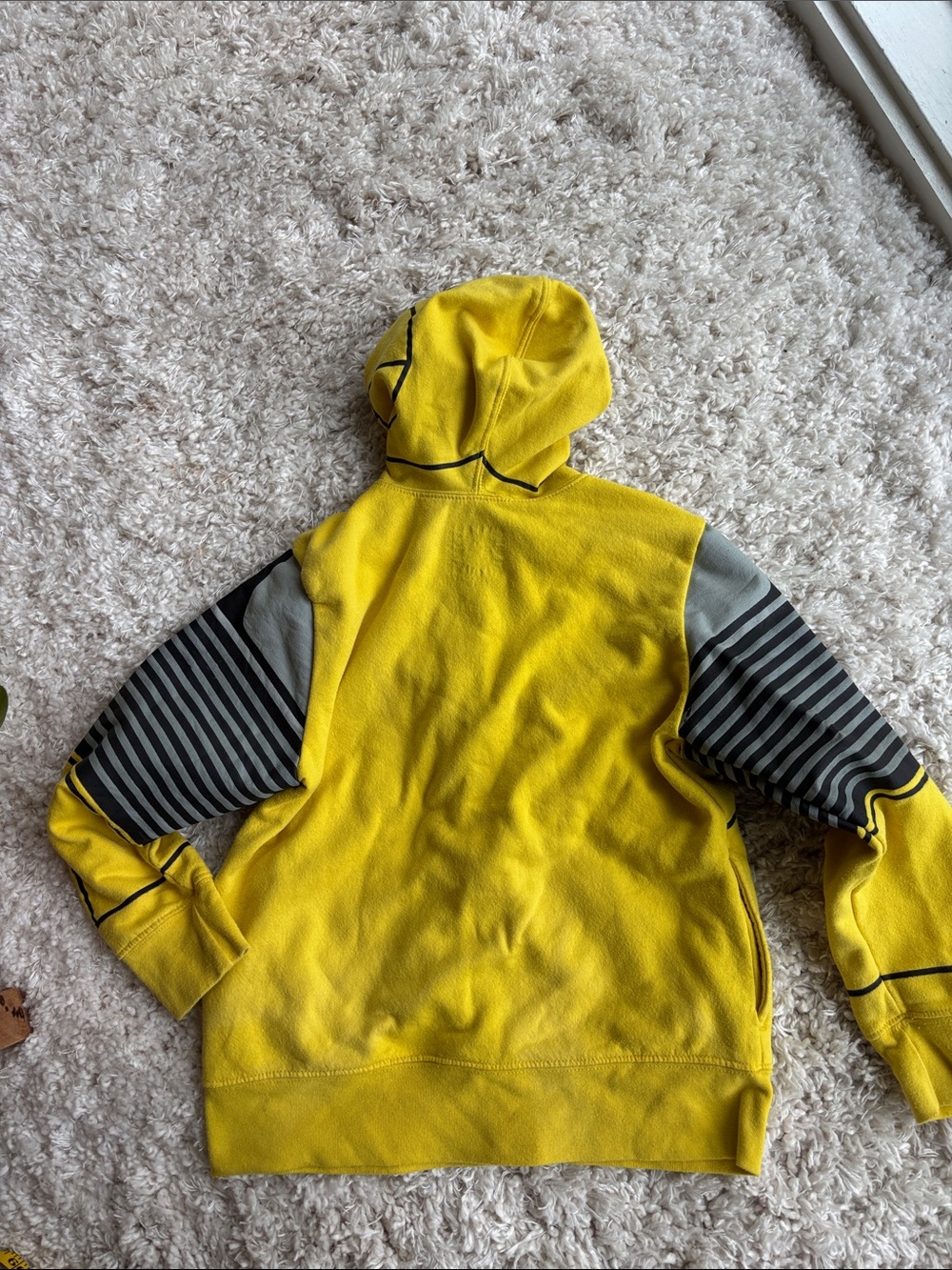 Hasbro Transformers Yellow & Blue Kids Hoodie Jacket - Picture 3 of 4